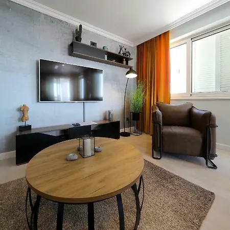 Apartament Doel *